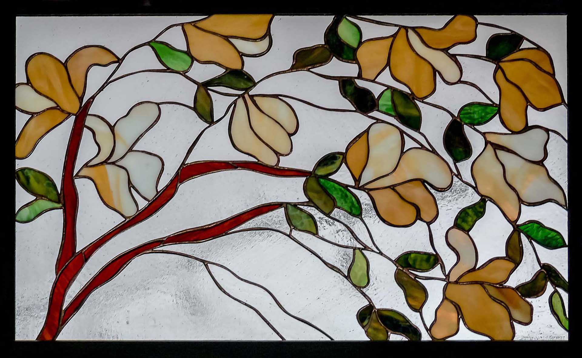 witraż magnolie wykonany ręcznie w technice tiffany